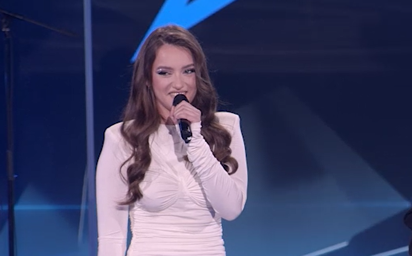 "Ne pamtim da sam video ovakvu pojavu na sceni": Nina Coach-eve vratila u osamdesete godine, nastupom zapalila stejdž 2 Screenshot 2024 12 26 182724