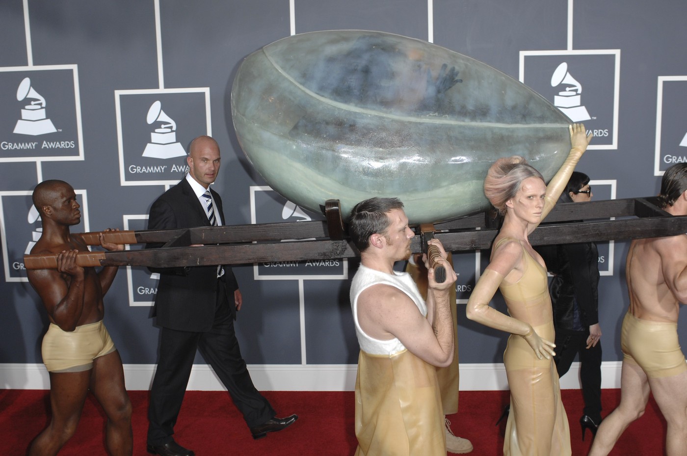 U susret ovogodišnjoj dodeli: 13 nalepših, najčudnijih i najupečatljivijih momenata sa crvenog tepiha u istoriji Grammy-ja (FOTO) 10 profimedia 0099658297