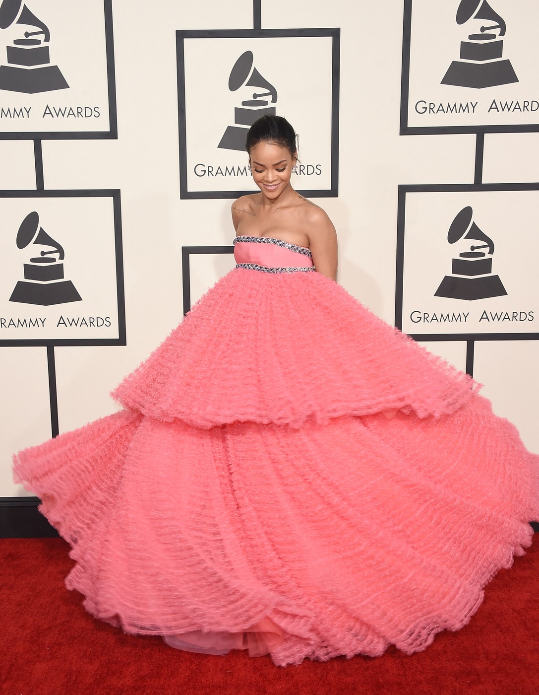 U susret ovogodišnjoj dodeli: 13 nalepših, najčudnijih i najupečatljivijih momenata sa crvenog tepiha u istoriji Grammy-ja (FOTO) 13 profimedia 0290428099