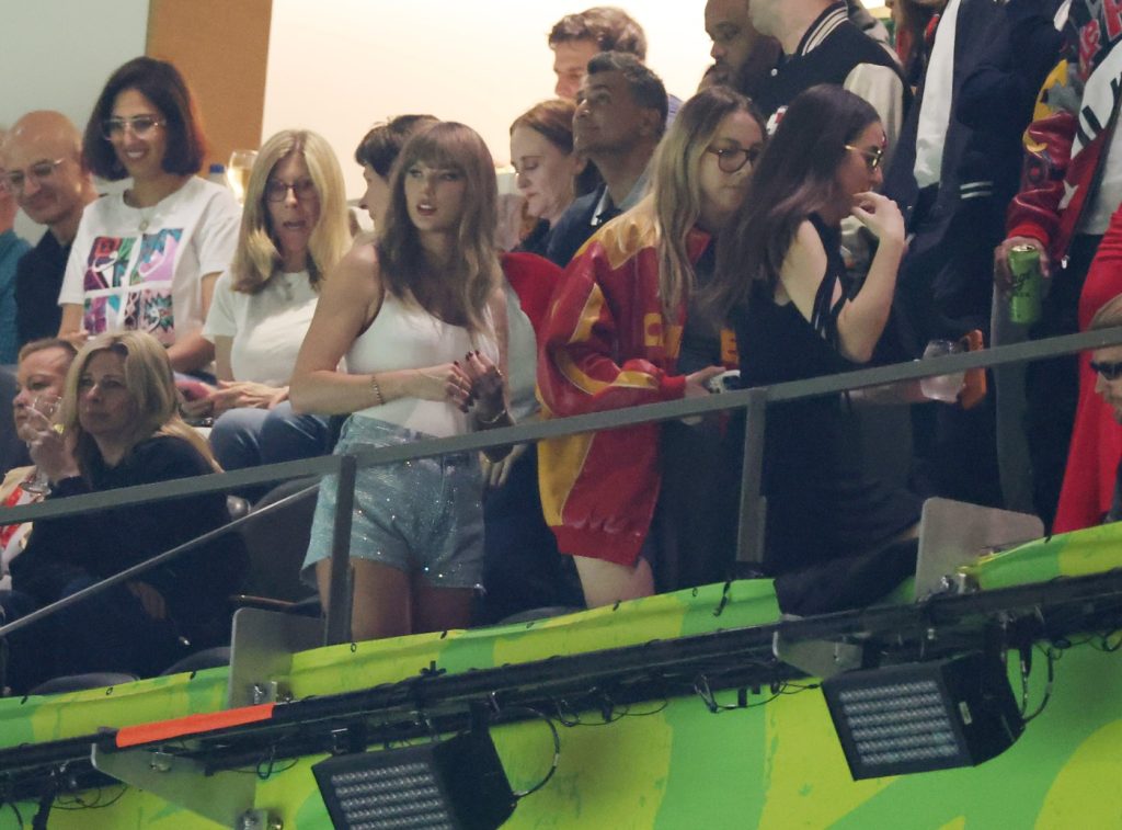 Tejlor Svift izviždana na Super Bowl-u: Njena reakcija iznenadila je sve i postala HIT na mrežama (VIDEO) 1 profimedia 0961707155