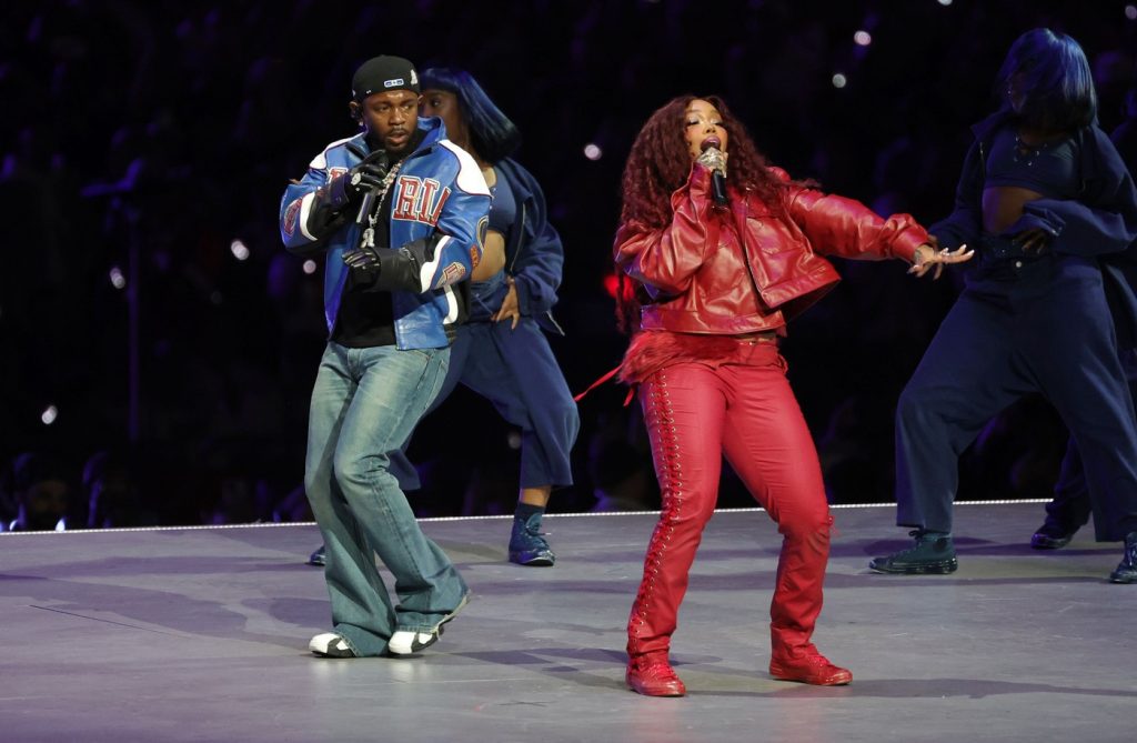 "Najgori halftime show ikada!" Publika razočarana Lamarovim nastupom na Super Bowl-u, reper jednim potezom šokirao svet (VIDEO) 1 profimedia 0961731206