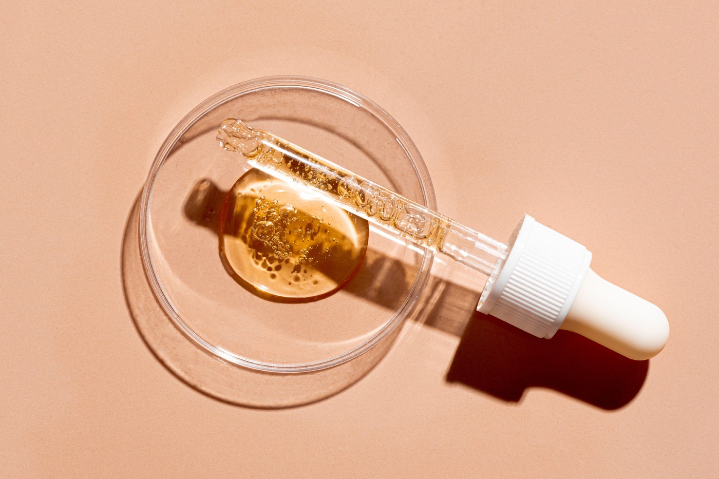 Šta su retinol, retinal i retinoidi? Zvuče slično, ali razlike su velike - evo kako da izaberete pravi proizvod za svoju kožu 2 profimedia 0972139895