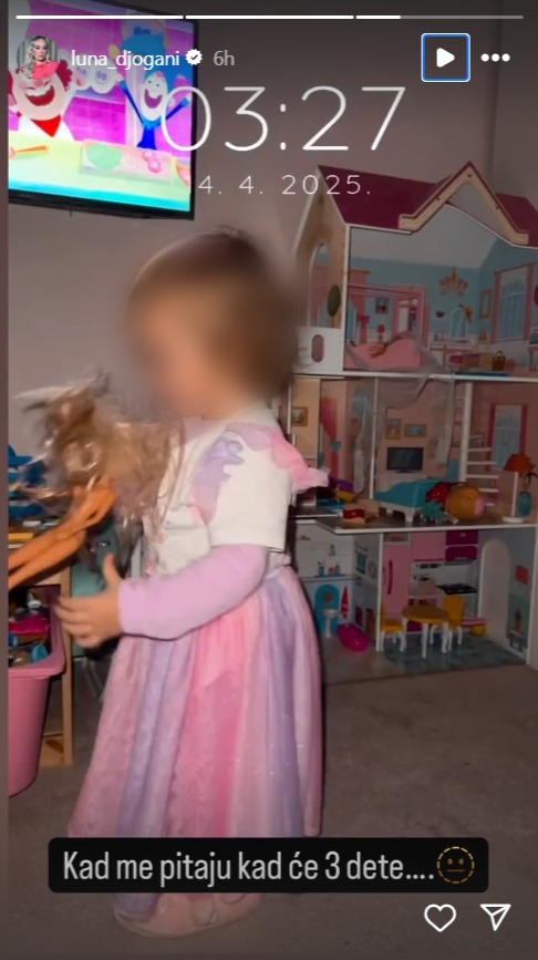 blur photo.com 1744622878