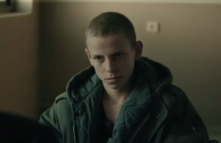 Nazivaju je novom verzijom "Adolescencea": Kontroverzna serija "Bad Boy" ruši rekorde na Netflixu 1 Screenshot 2025 05 07 121808