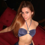 Lara Čolić izazovnim fotkama ne prestaje da privlači pažnju: O Čolinoj mlađoj ćerki bruje mreže, a jedan komentar svima je zapao za oko (FOTO) 10 Screenshot 2025 06 11 120514