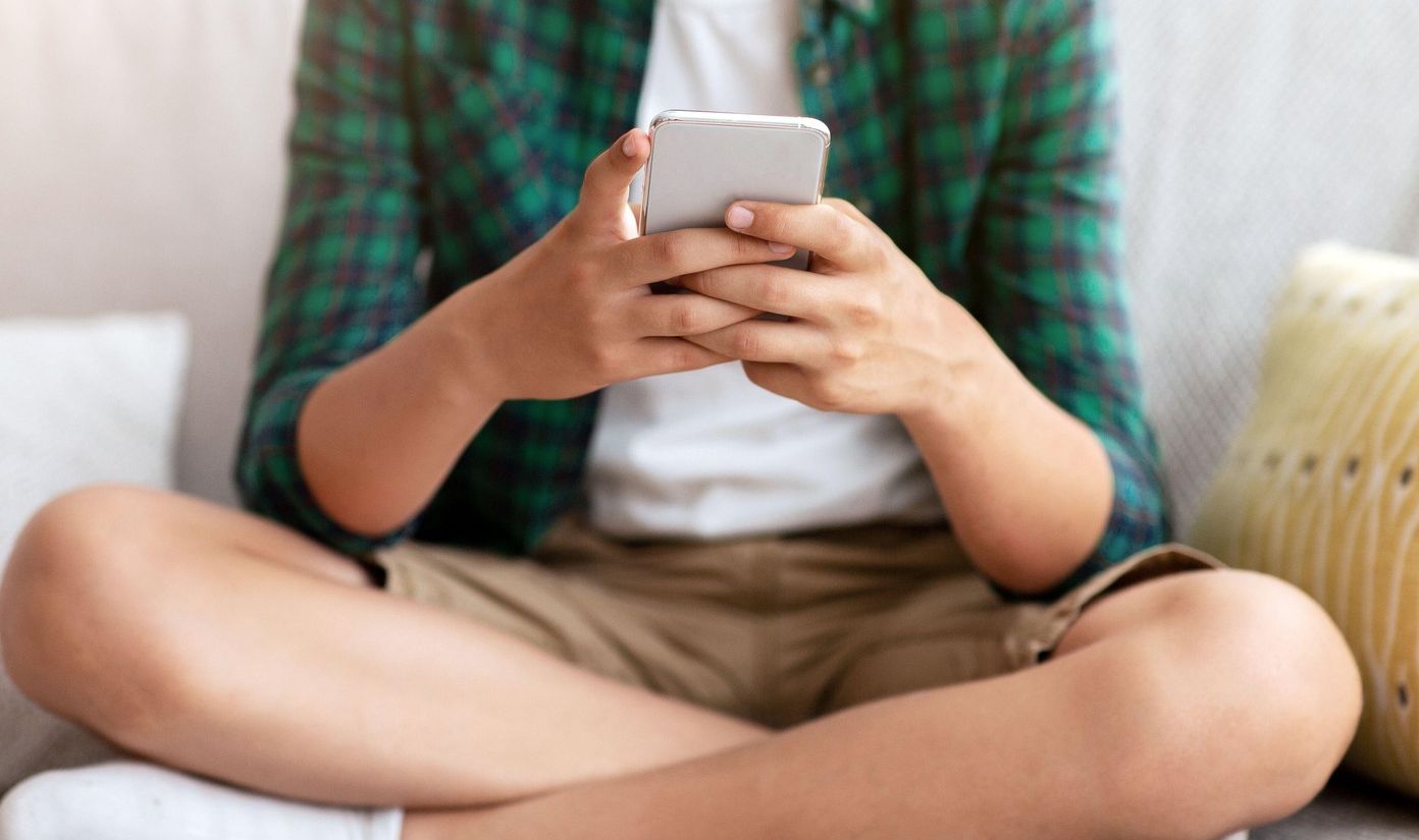 Psiholozi otkrili alarmantne rezultate i upozorili roditelje: Evo kako previše vremena pred ekranom utiče na decu 2 profimedia 0967452901
