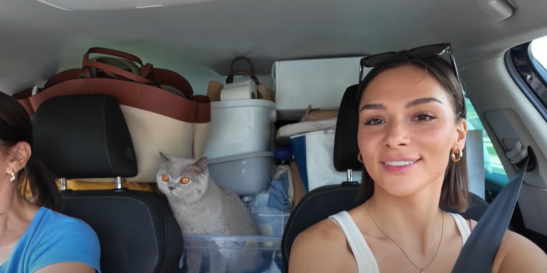 "To je to što se tiče mog života u Beogradu": Anja Bla zauvek napustila Srbiju, pa priznala da je prodala auto vredan 100.000 evra koji je dobila do Bake (VIDEO) 2 Screenshot 2025 07 07 100305