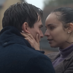 Na Netflix je stigao najromantičniji film godine: Zasnovan na bestseleru, nateraće vas da se smejete, zaljubite i rasplačete 8 Screenshot 2025 08 01 122543