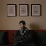 Proglašena je "savršenstvom" i "remek-delom": Gledaoci Netflixa ne mogu da se zasite ove triler serije, a sada stižu vesti o drugoj sezoni 4 Screenshot 2025 08 20 123733