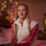 Uznemirujući Netflixov dokumentarac šokirao svet: Tinejdžerka mesecima dobijala jezive poruke, pa zanemela kada je otkrila ko stoji iza njih 12 Screenshot 2025 09 08 145159