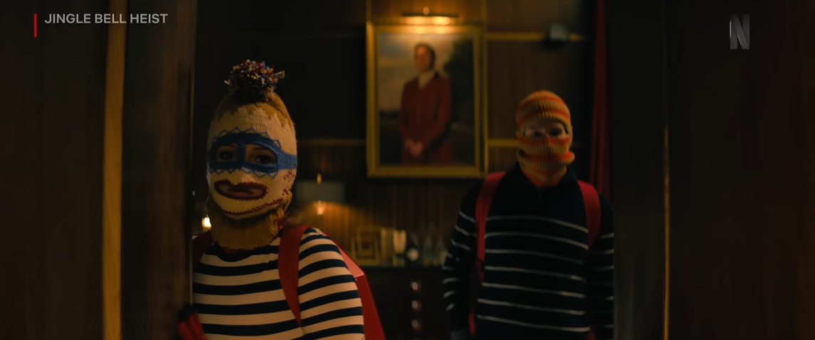 Na Netflix stiže potpuno drugačiji praznični film: Božićna pljačka i ljubavna priča koja će vas nasmejati do suza - ovaj hit se ne propušta 2 Screenshot 2025 11 24 154800